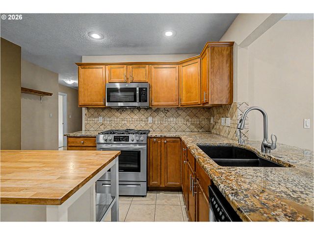 9940 Sw TERWILLIGER Blvd, Portland, OR 97219