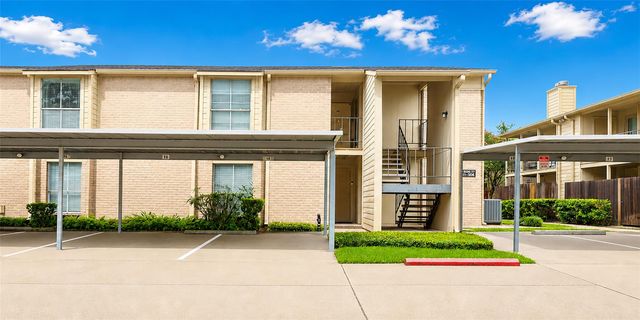 700 Thicket Lane 306, Houston, TX 77079
