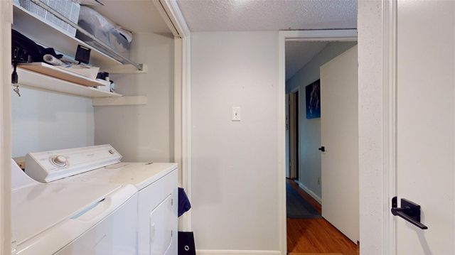 700 Thicket Lane 306, Houston, TX 77079