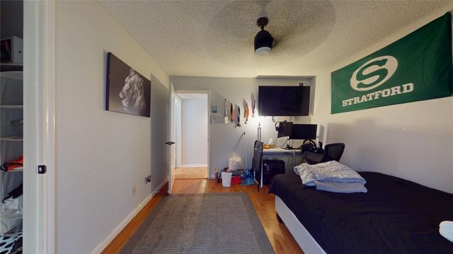 700 Thicket Lane 306, Houston, TX 77079