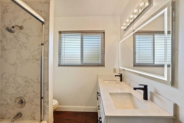 8402 Roxburgh Way, Stockton, CA 95209