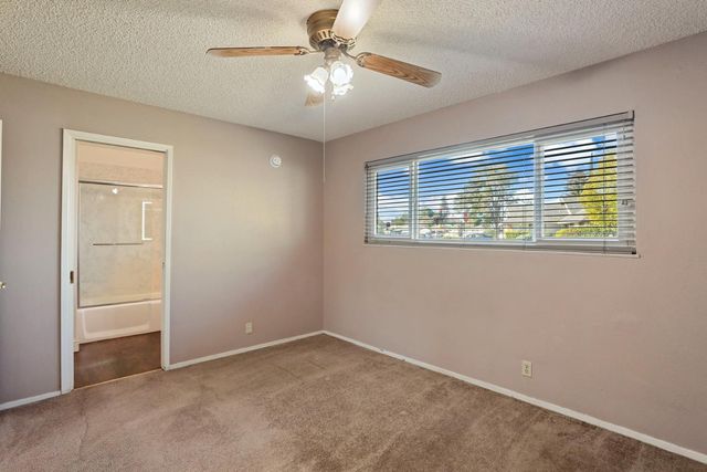 8402 Roxburgh Way, Stockton, CA 95209