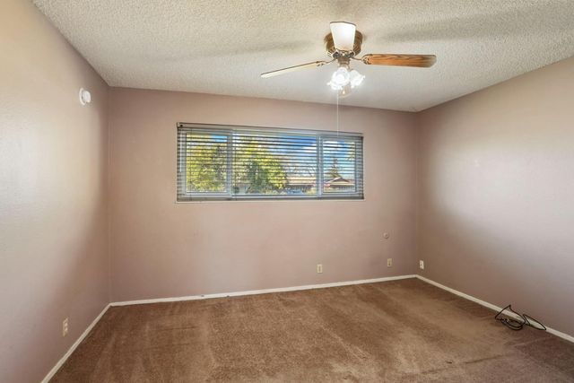 8402 Roxburgh Way, Stockton, CA 95209