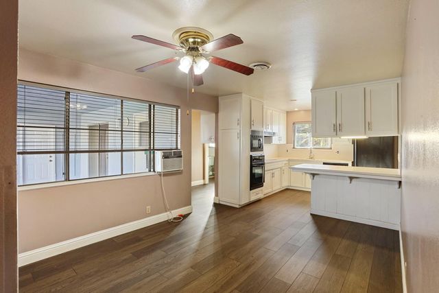 8402 Roxburgh Way, Stockton, CA 95209