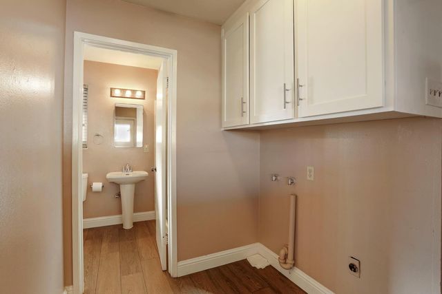 8402 Roxburgh Way, Stockton, CA 95209