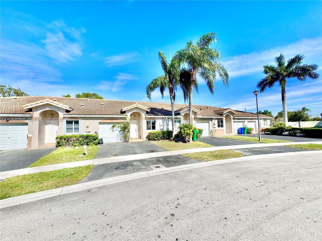 11257 SW 17th Ct, Miramar, FL 33025