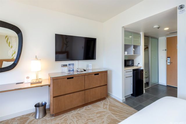 410 Atkinson Drive 2721, Honolulu, HI 96814