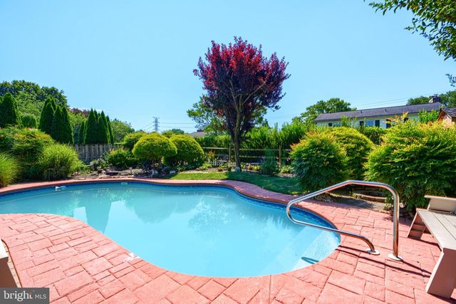 809 STAFFORDSHIRE RD, Cockeysville, MD 21030