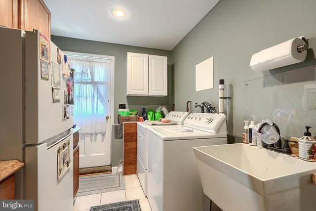 809 STAFFORDSHIRE RD, Cockeysville, MD 21030