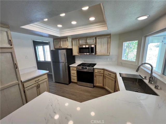 6318 Westview Drive, Riverside, CA 92506