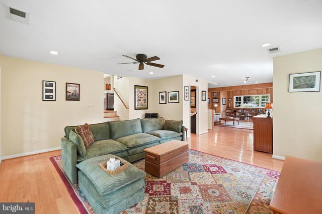2504 TURBRIDGE LN, Alexandria, VA 22308