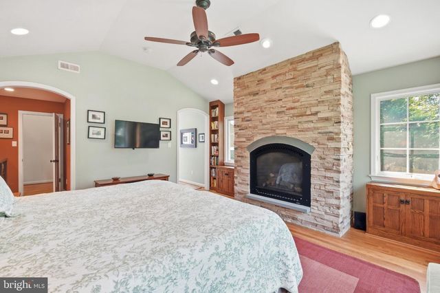 2504 TURBRIDGE LN, Alexandria, VA 22308