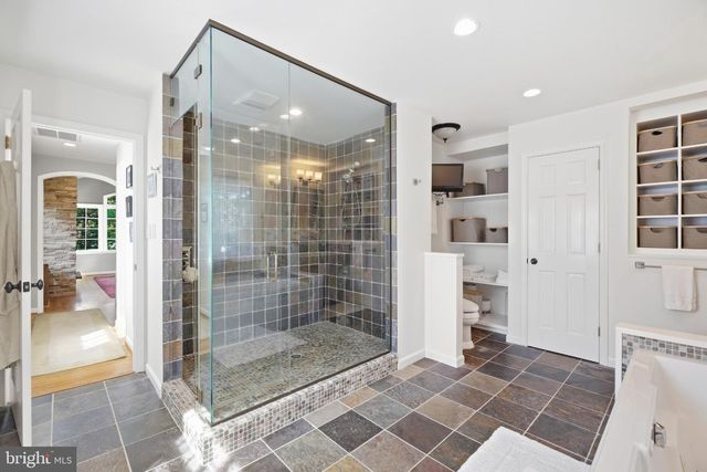 2504 TURBRIDGE LN, Alexandria, VA 22308