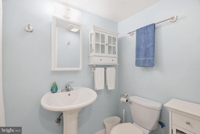 2504 TURBRIDGE LN, Alexandria, VA 22308