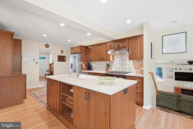 2504 TURBRIDGE LN, Alexandria, VA 22308