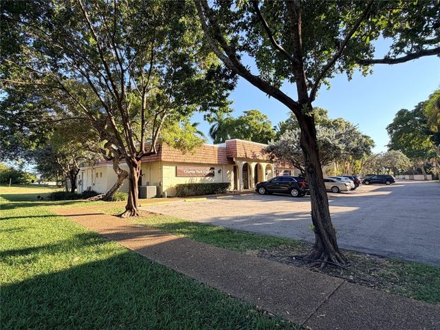 136 S Cypress Road 317, Pompano Beach, FL 33060