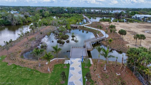 2778 Shoreview DR, Naples, FL 34112