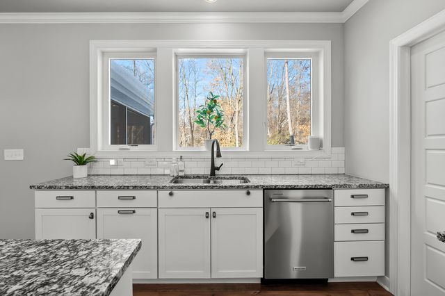 5944 Gavin Lane, Kalamazoo, MI 49009