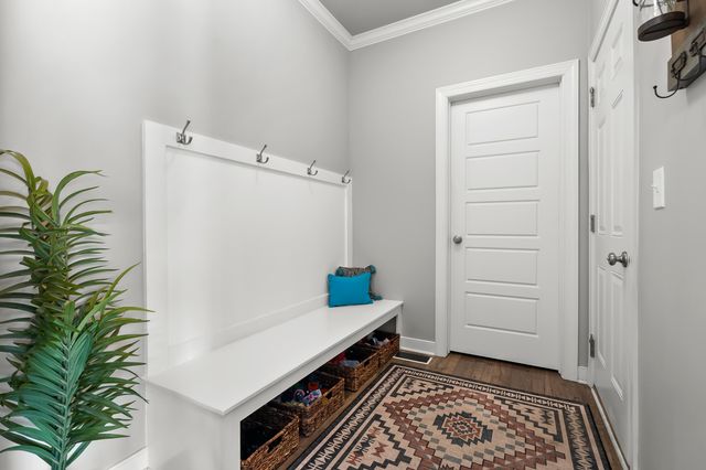 5944 Gavin Lane, Kalamazoo, MI 49009