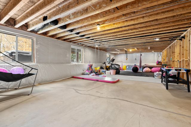 5944 Gavin Lane, Kalamazoo, MI 49009