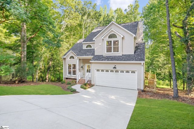 6 Moss Spring Court, Simpsonville, SC 29680