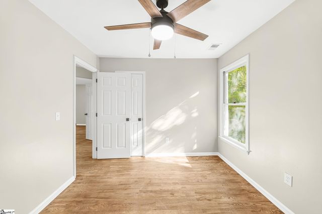 6 Moss Spring Court, Simpsonville, SC 29680