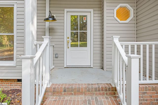 6 Moss Spring Court, Simpsonville, SC 29680