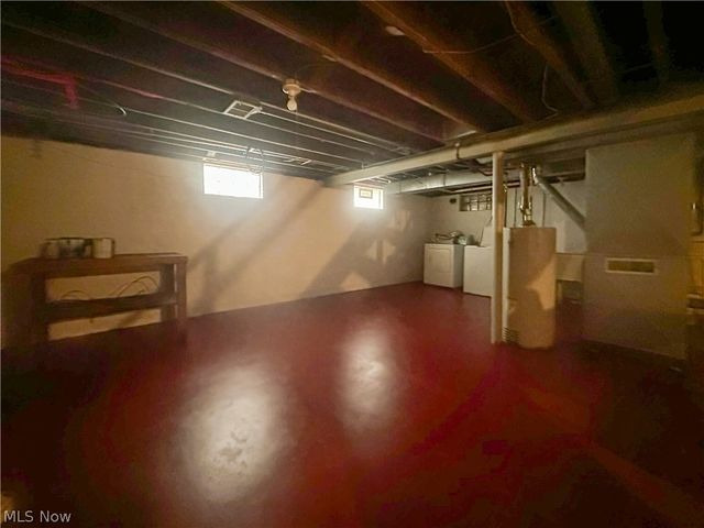 1575 Maplewood Street NE, Warren, OH 44483