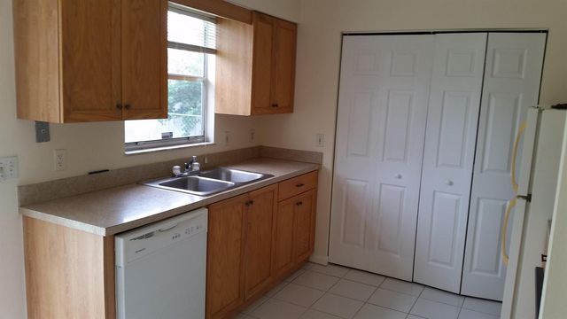 460 Fleming Avenue, Lake Worth, FL 33467