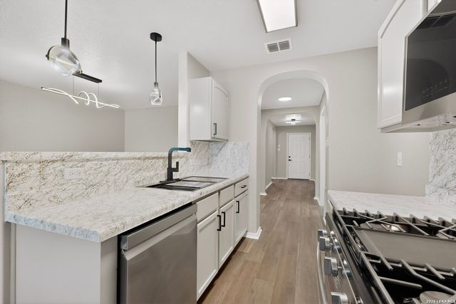 2614 Brighton Park, Converse, TX 78109