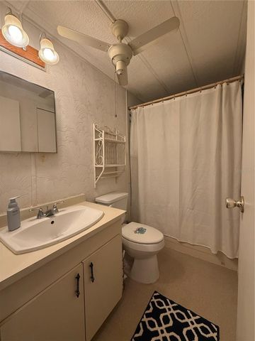 201 N FIJI CIRCLE, Englewood, FL 34223