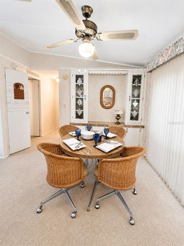 201 N FIJI CIRCLE, Englewood, FL 34223