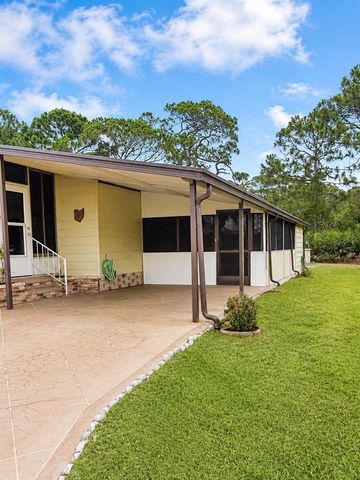 201 N FIJI CIRCLE, Englewood, FL 34223