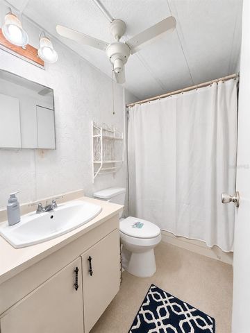 201 N FIJI CIRCLE, Englewood, FL 34223