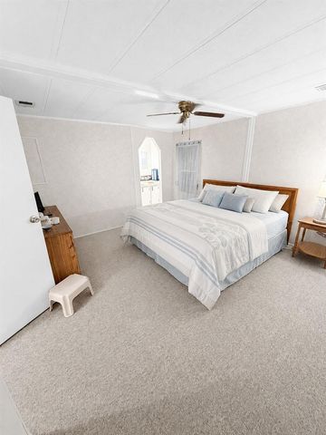 201 N FIJI CIRCLE, Englewood, FL 34223