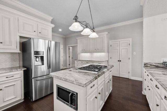 11823 Parkriver Drive, Houston, TX 77070
