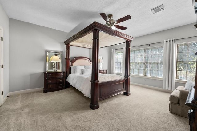 11823 Parkriver Drive, Houston, TX 77070