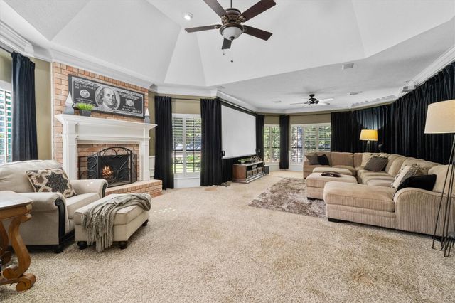 11823 Parkriver Drive, Houston, TX 77070