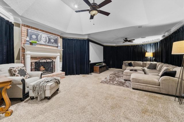 11823 Parkriver Drive, Houston, TX 77070