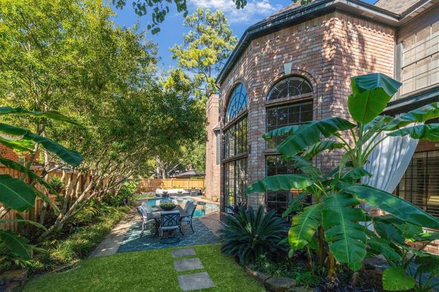 11823 Parkriver Drive, Houston, TX 77070