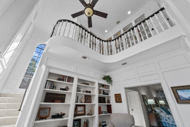 11823 Parkriver Drive, Houston, TX 77070