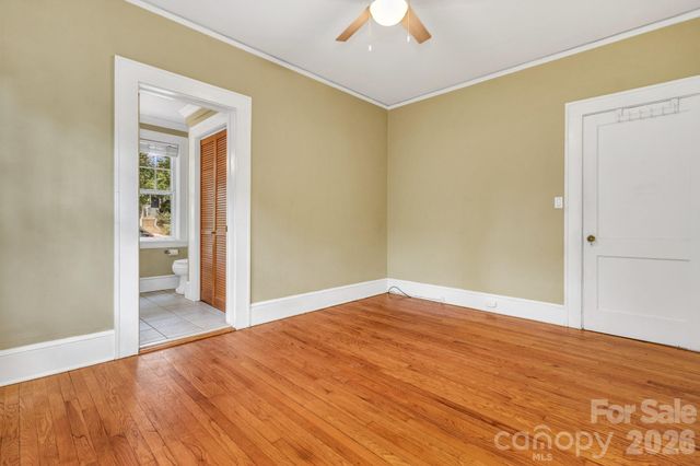 22 Fenner Avenue, Asheville, NC 28804