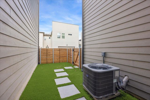 9015 Cattle Baron PATH 1002, Austin, TX 78747