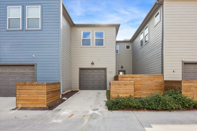 9015 Cattle Baron PATH 1002, Austin, TX 78747