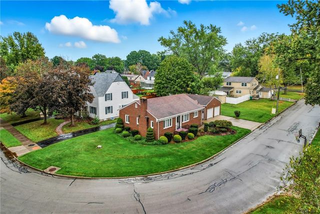 1278 Ashton Rd, Sharon, PA 16146