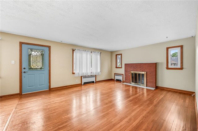 1278 Ashton Rd, Sharon, PA 16146