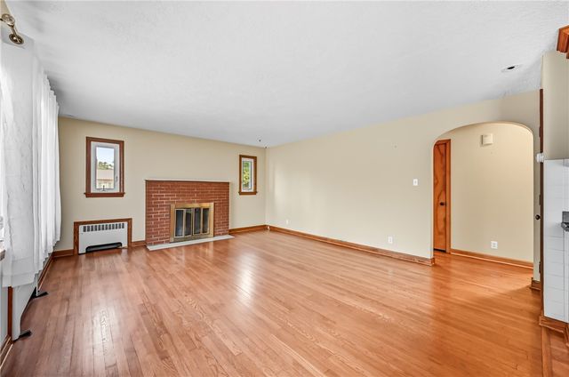 1278 Ashton Rd, Sharon, PA 16146