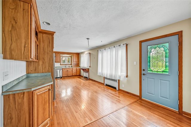 1278 Ashton Rd, Sharon, PA 16146