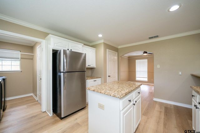213 Cr 3527, Bullard, TX 75757
