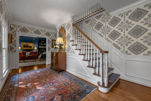 2385 The Woods Lane, Lexington, KY 40502